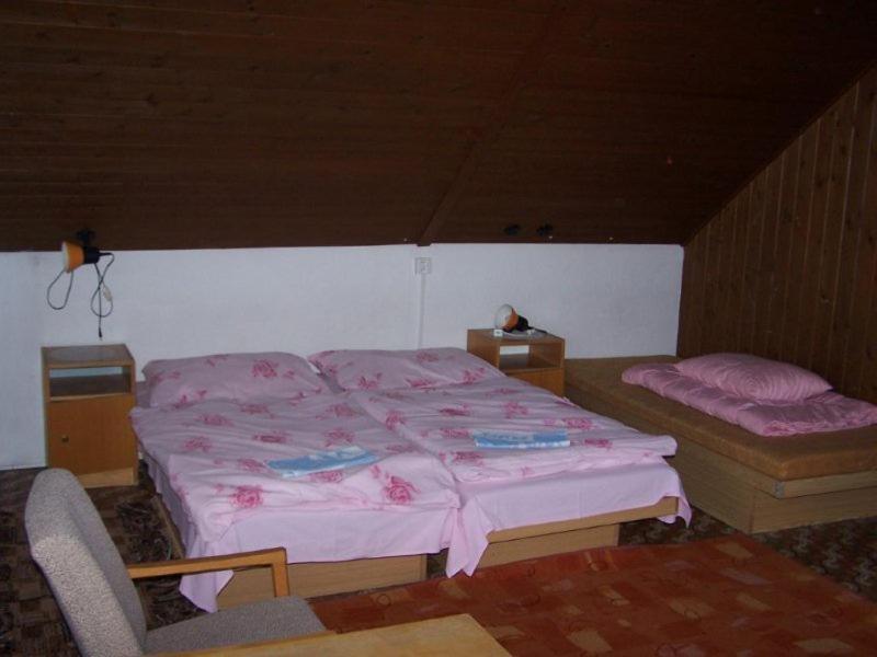 Robotnicka Ubytovna Bodice 104 Liptovsky Mikulas Room photo